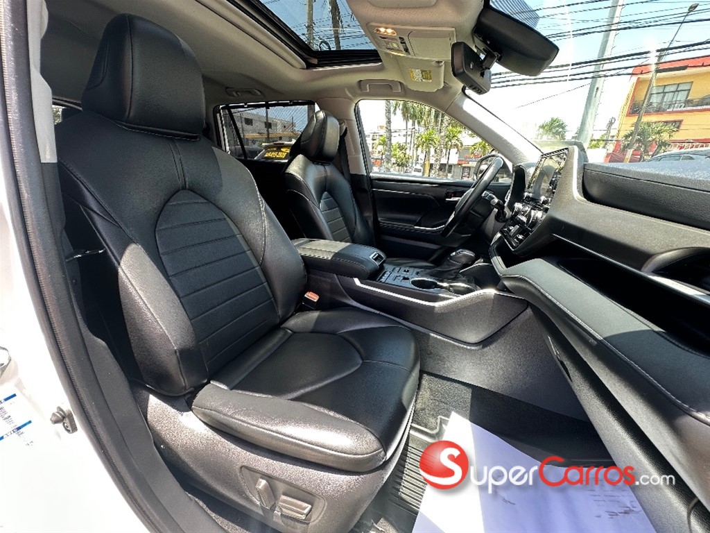 2022 Toyota Highlander XLE — foto 10 / 12