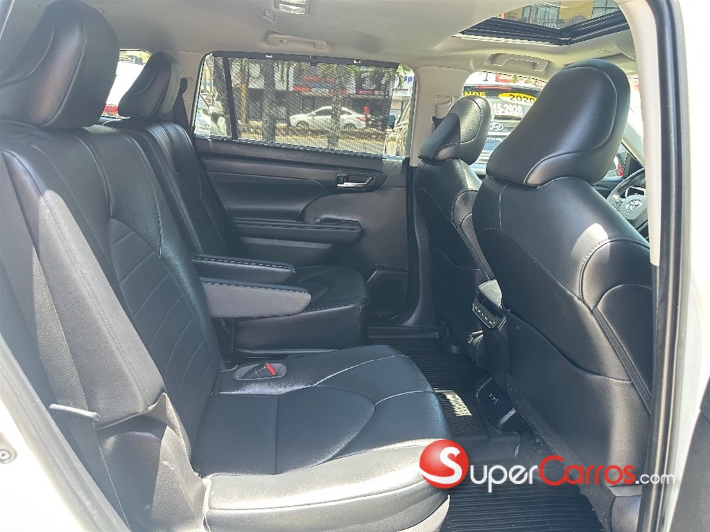 2022 Toyota Highlander XLE — foto 11 / 12