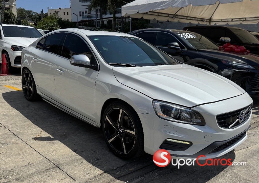 2014 Volvo S60 T6 R Design — foto 6 / 11