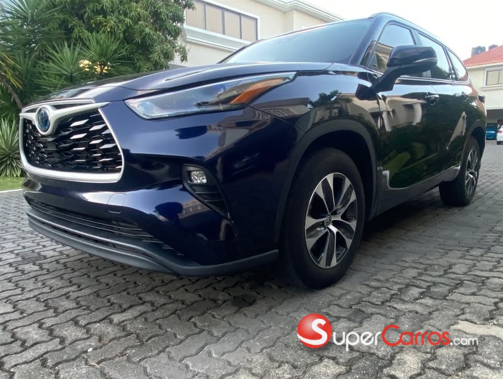 2024 Toyota Highlander Hybrid XLE