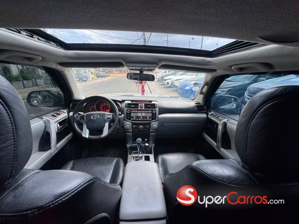 2010 Toyota 4 Runner SR5 Premium — foto 7 / 12