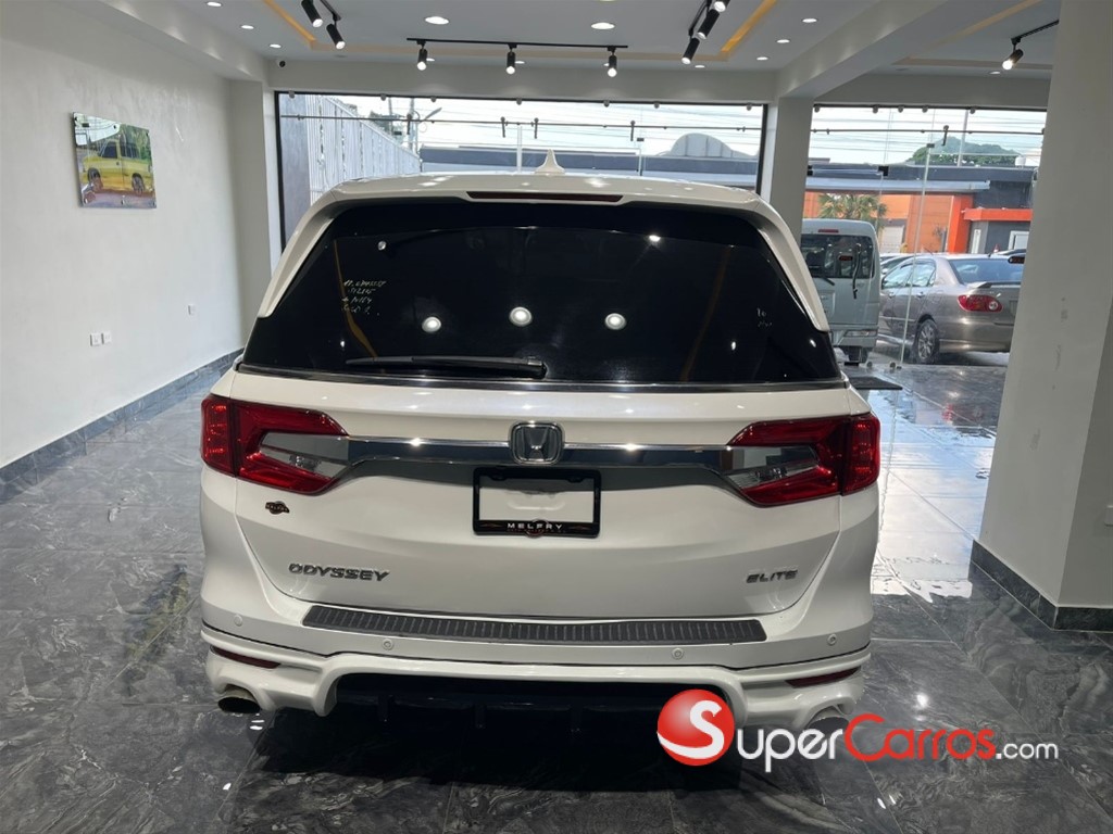 2019 Honda Odyssey Elite — foto 5 / 12