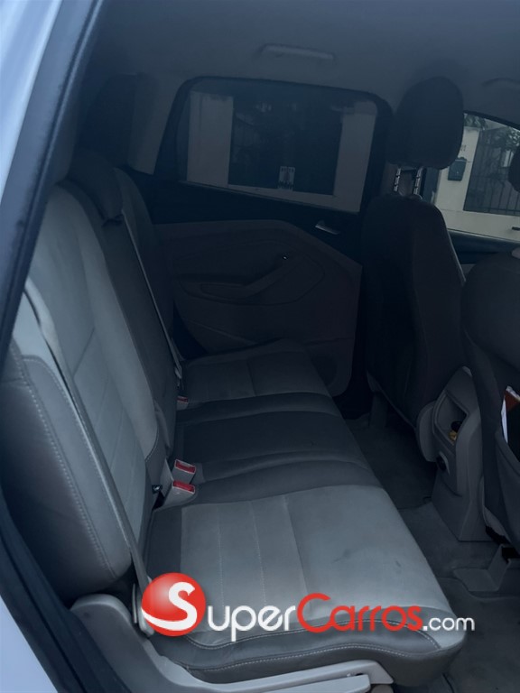2014 Ford Escape — foto 9 / 12