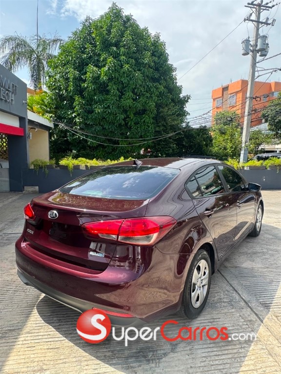2018 Kia Forte — foto 3 / 10