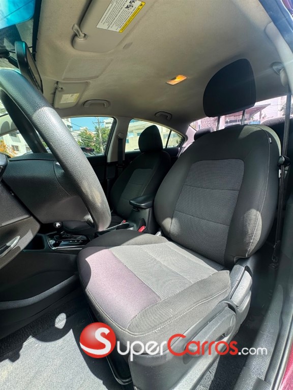 2018 Kia Forte — foto 6 / 10