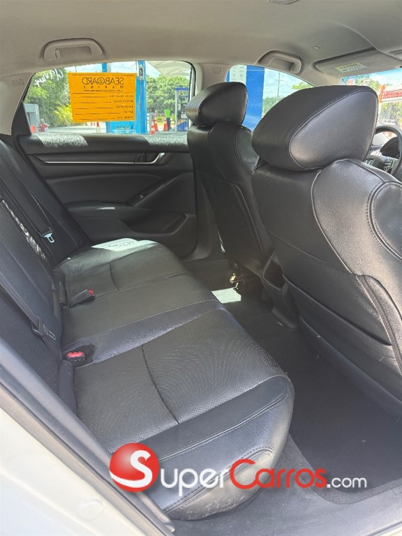 2020 Honda Accord LX — foto 9 / 10