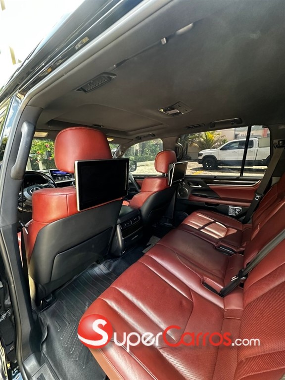 2019 Lexus LX 570 — foto 11 / 12