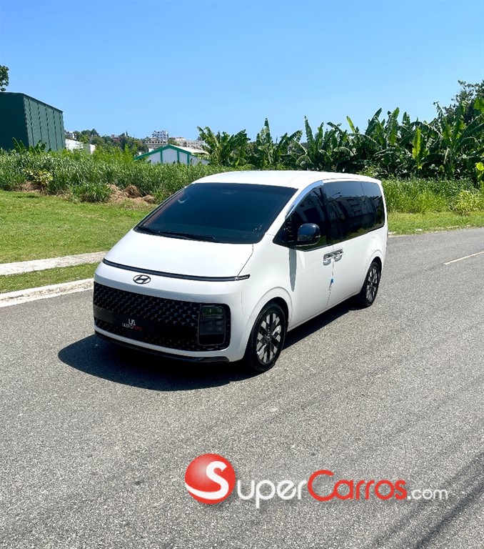 2022 Hyundai Staria