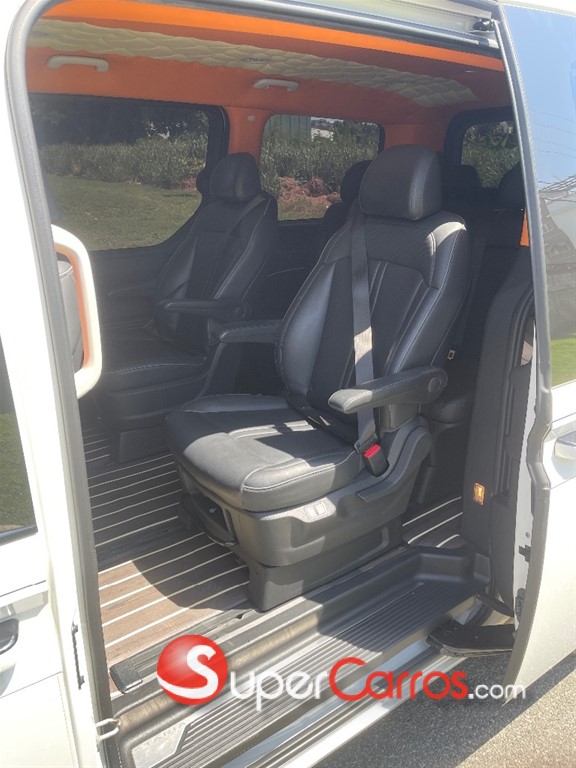 2022 Hyundai Staria — foto 7 / 12