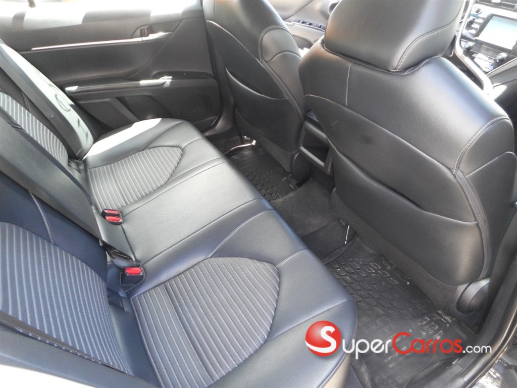 2018 Toyota Camry — foto 7 / 8