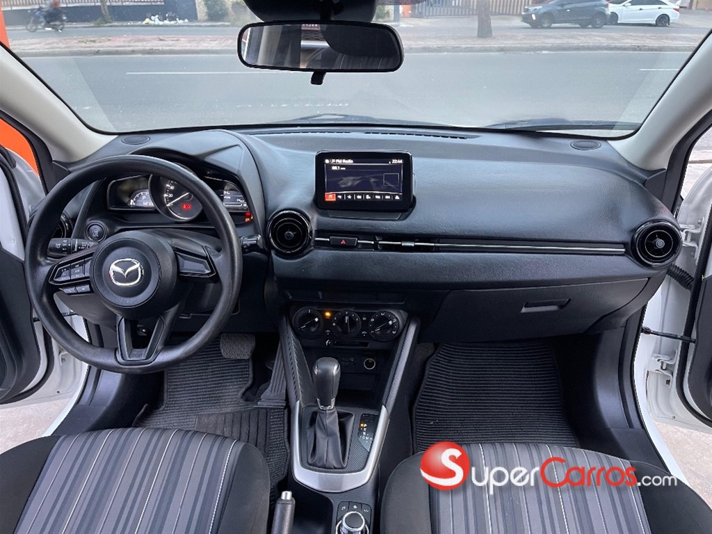 2021 Mazda Demio — foto 10 / 12