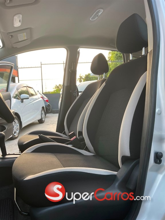 2021 Nissan Note — foto 10 / 12