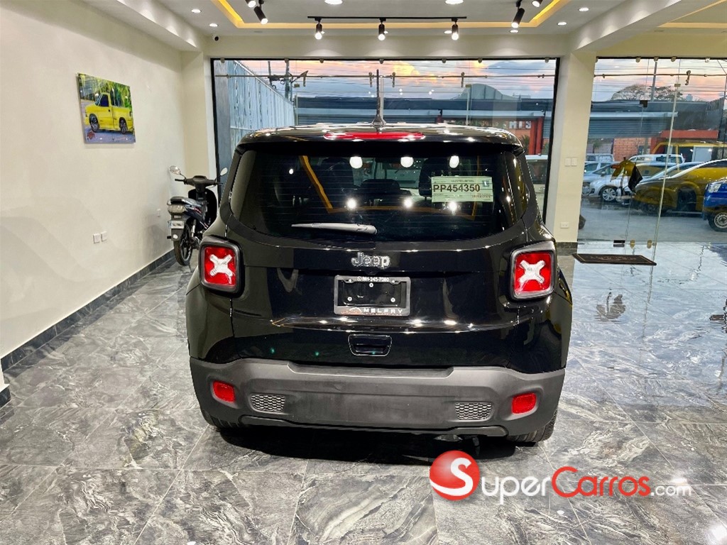 2021 Jeep Renegade Latitude — foto 5 / 12