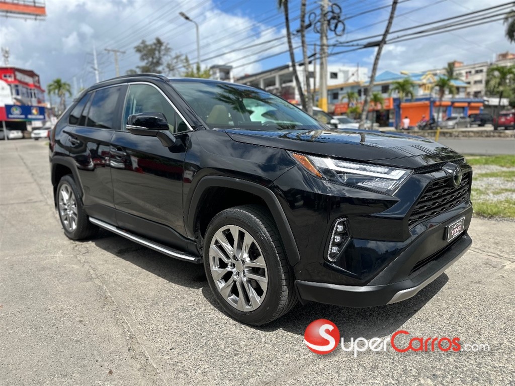 2022 Toyota RAV4 XLE Premium