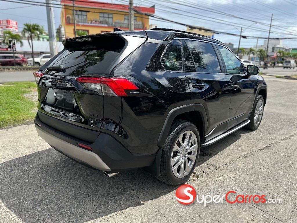 2022 Toyota RAV4 XLE Premium — foto 4 / 12
