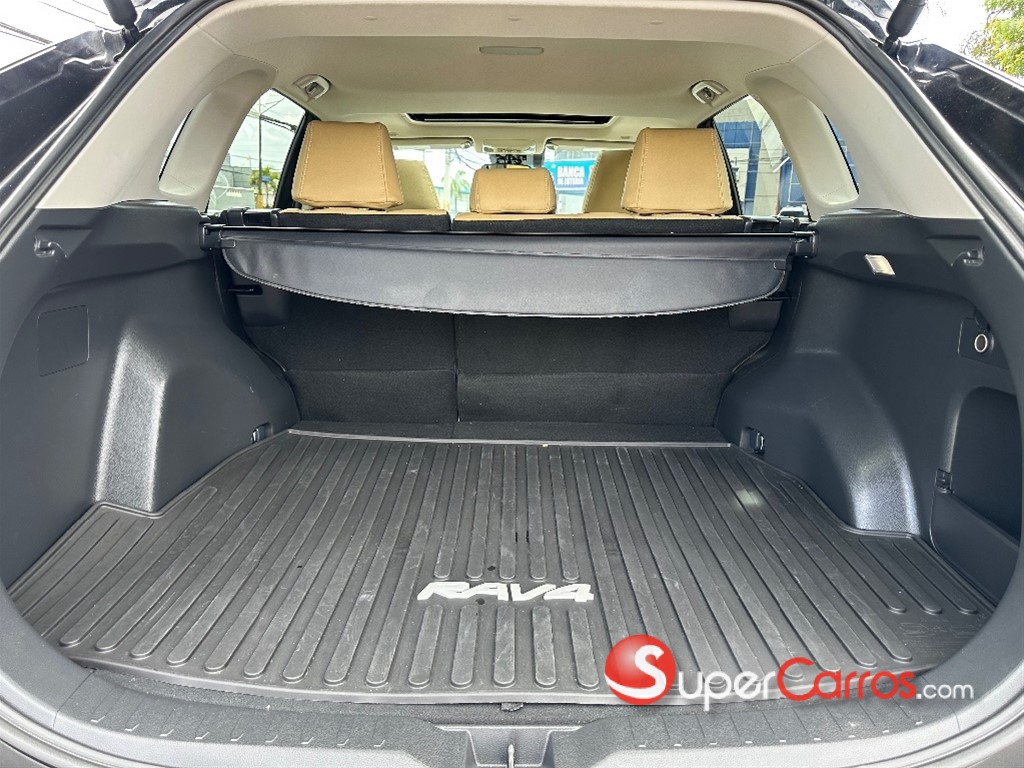 2022 Toyota RAV4 XLE Premium — foto 12 / 12