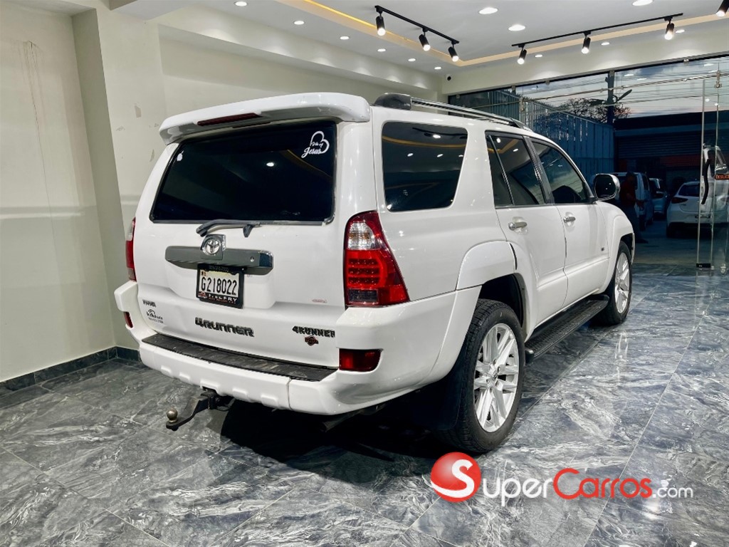 2004 Toyota 4 Runner SR5 — foto 6 / 12
