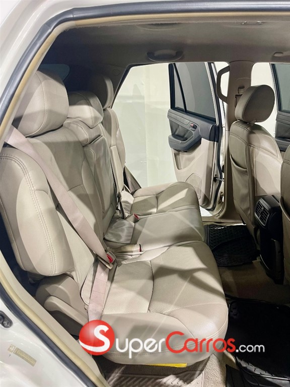 2004 Toyota 4 Runner SR5 — foto 9 / 12