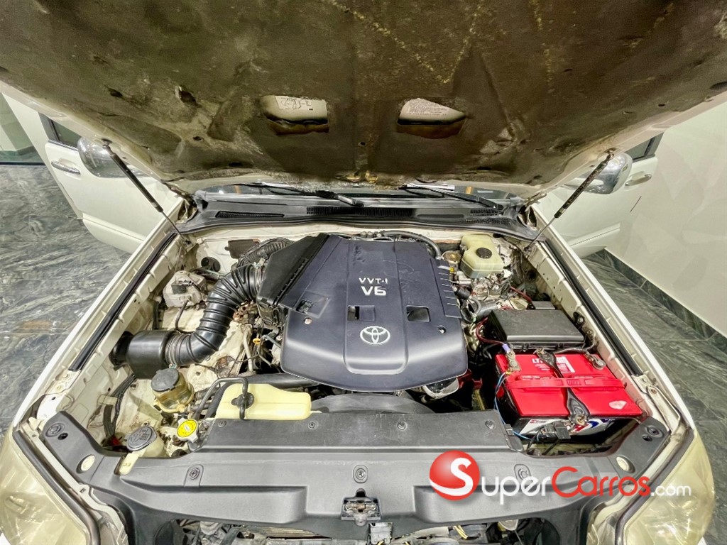 2004 Toyota 4 Runner SR5 — foto 12 / 12