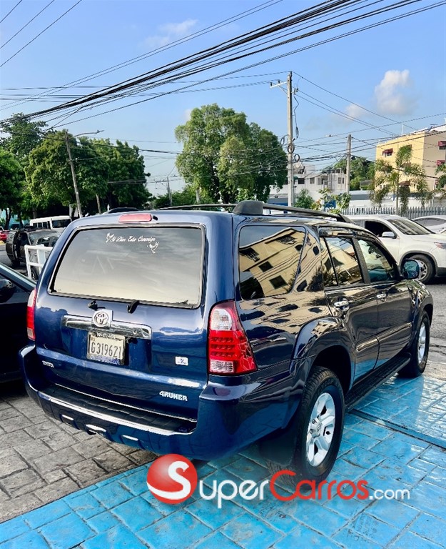 2007 Toyota 4 Runner SR5 Adventure — foto 4 / 12