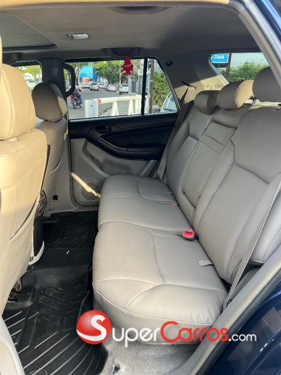 2007 Toyota 4 Runner SR5 Adventure — foto 8 / 12