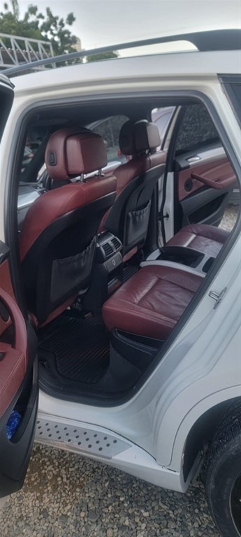 2010 BMW X 6 — foto 11 / 12
