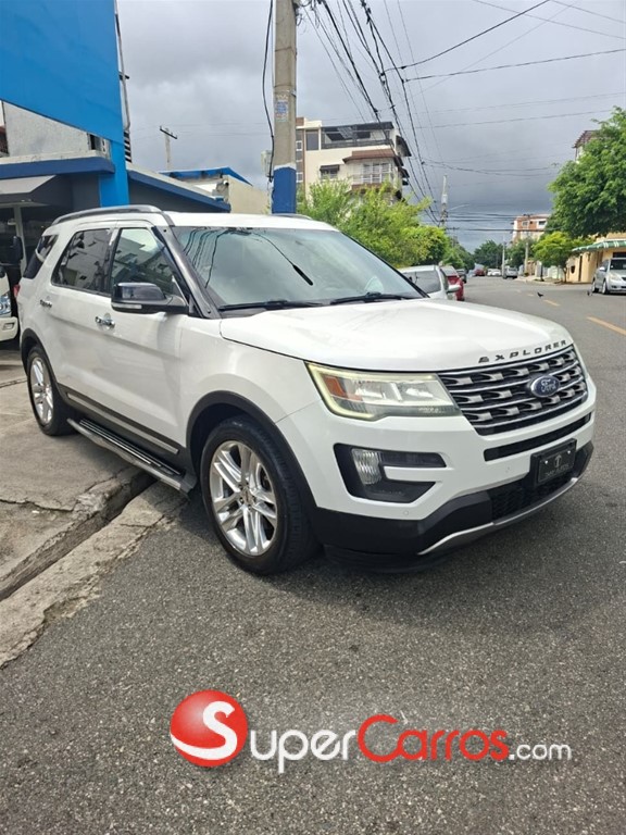 2016 Ford Explorer XLT — foto 3 / 12