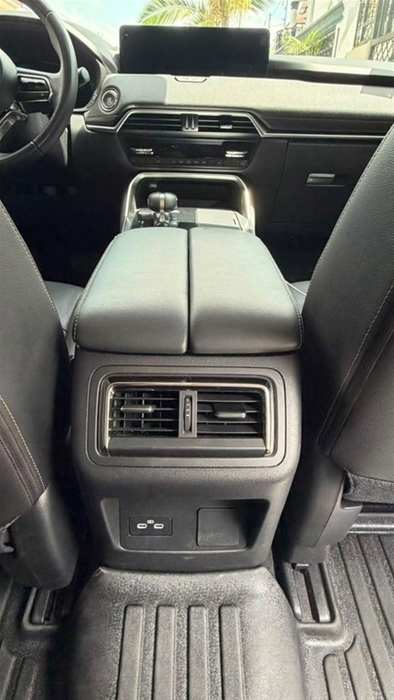 2024 Mazda CX-60 GS — foto 8 / 9