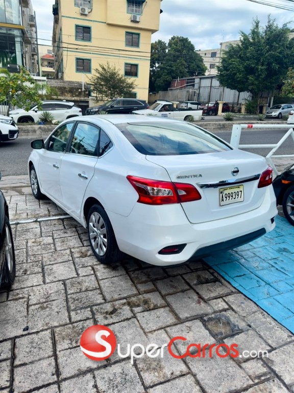 2018 Nissan Sentra S — foto 5 / 8