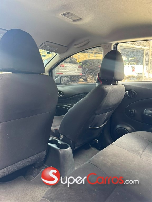 2018 Nissan Versa Note — foto 8 / 9