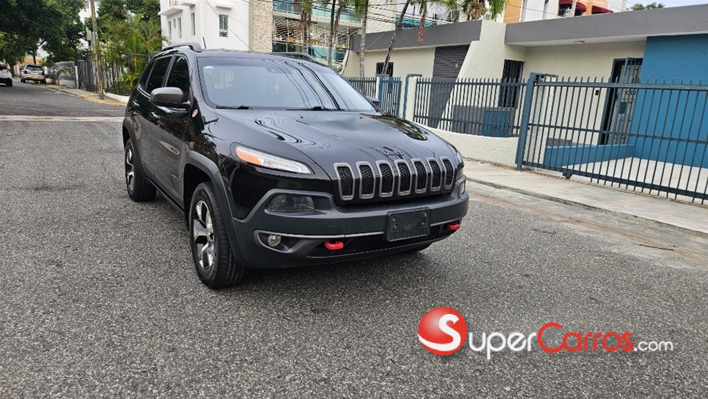 2015 Jeep Cherokee Trailhawk — foto 2 / 12