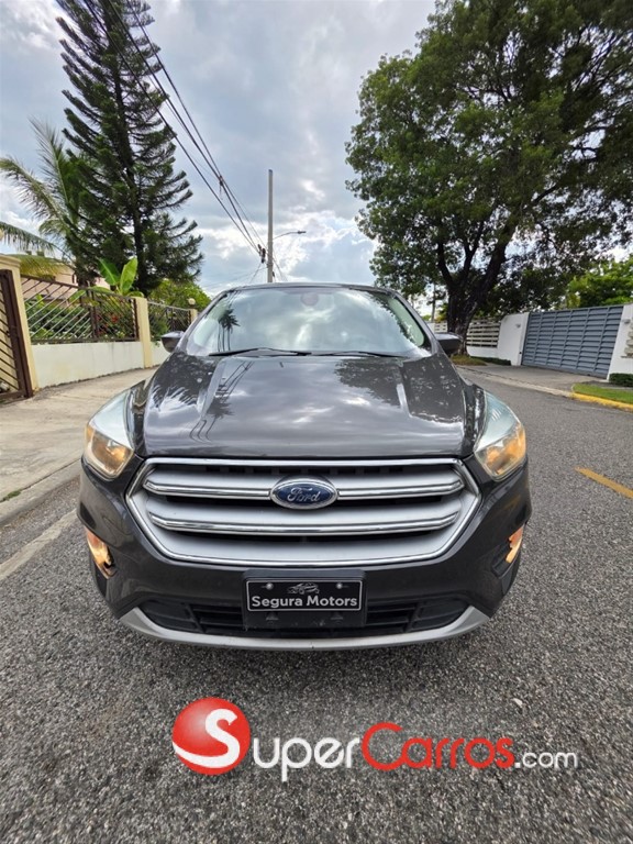 2017 Ford Escape SE Ecoboost Turbo — foto 3 / 10