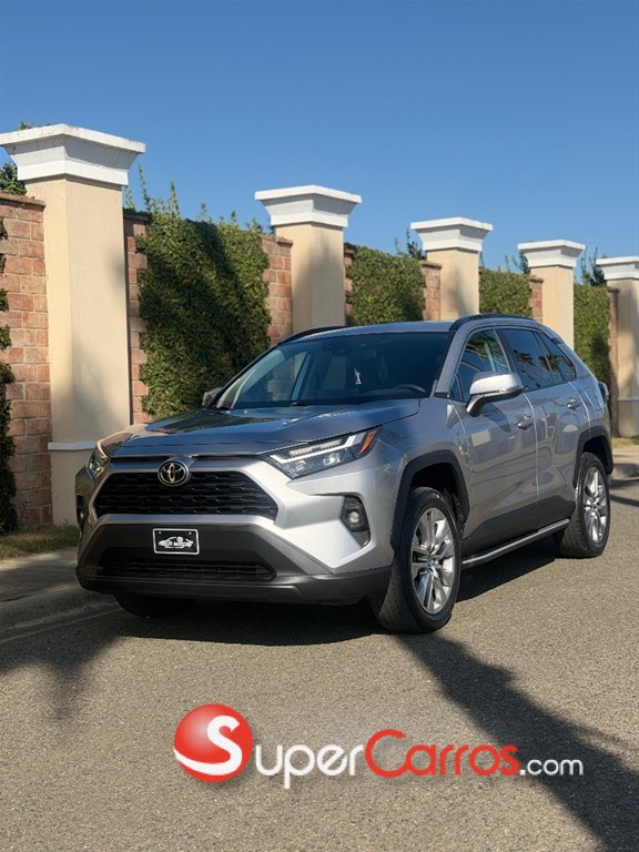 2022 Toyota RAV4 XLE Premium — foto 12 / 12