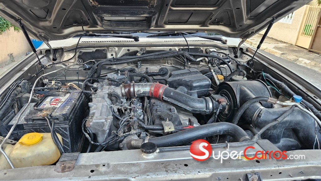 2001 Nissan Patrol — foto 12 / 12