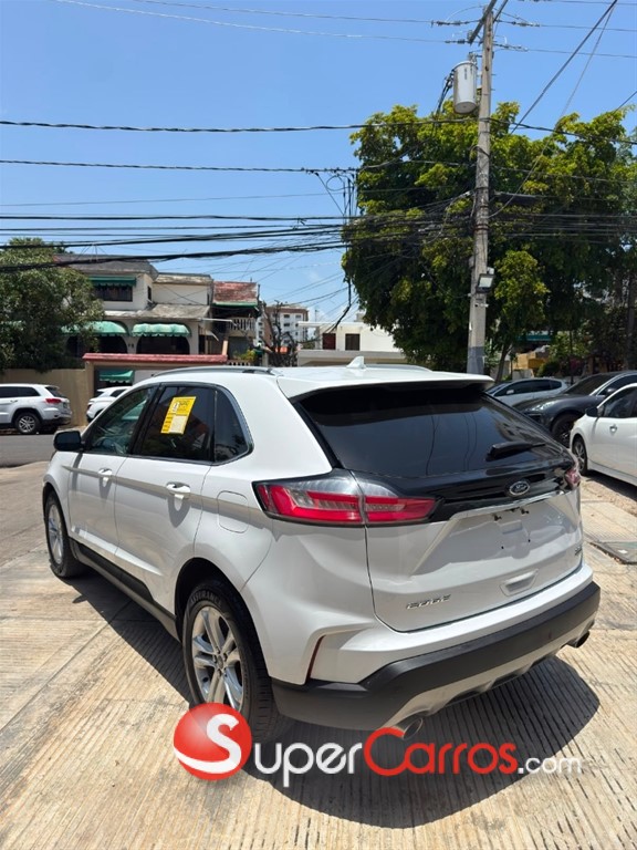 2020 Ford EDGE SEL — foto 8 / 12