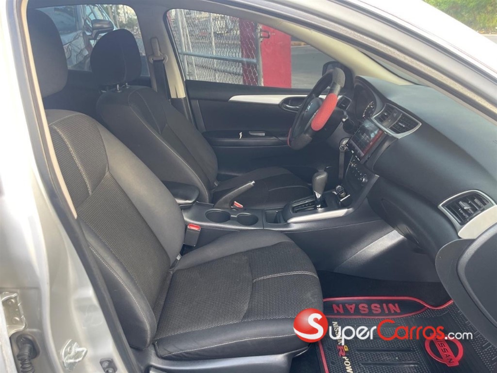 2016 Nissan Sentra S — foto 5 / 8