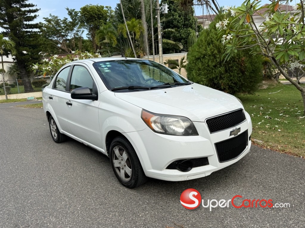 2014 Chevrolet Aveo — foto 2 / 9