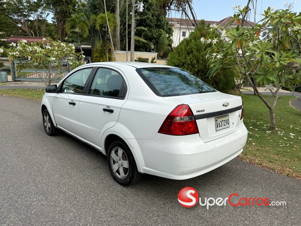 2014 Chevrolet Aveo — foto 5 / 9