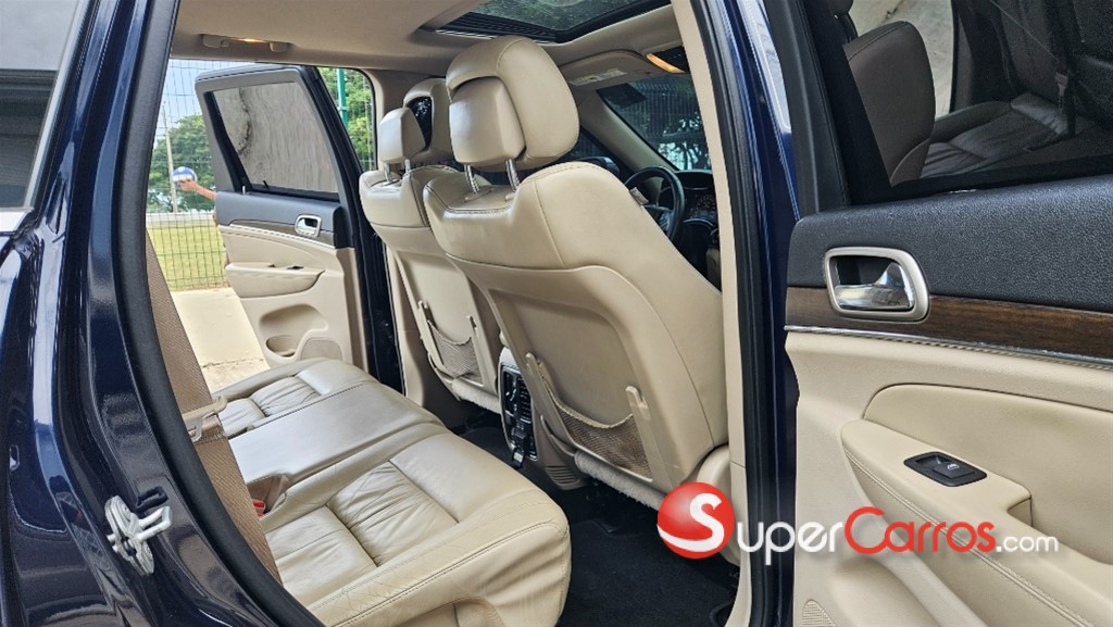 2015 Jeep Grand Cherokee Limited — foto 9 / 12