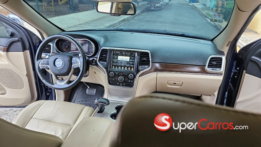 2015 Jeep Grand Cherokee Limited — foto 10 / 12