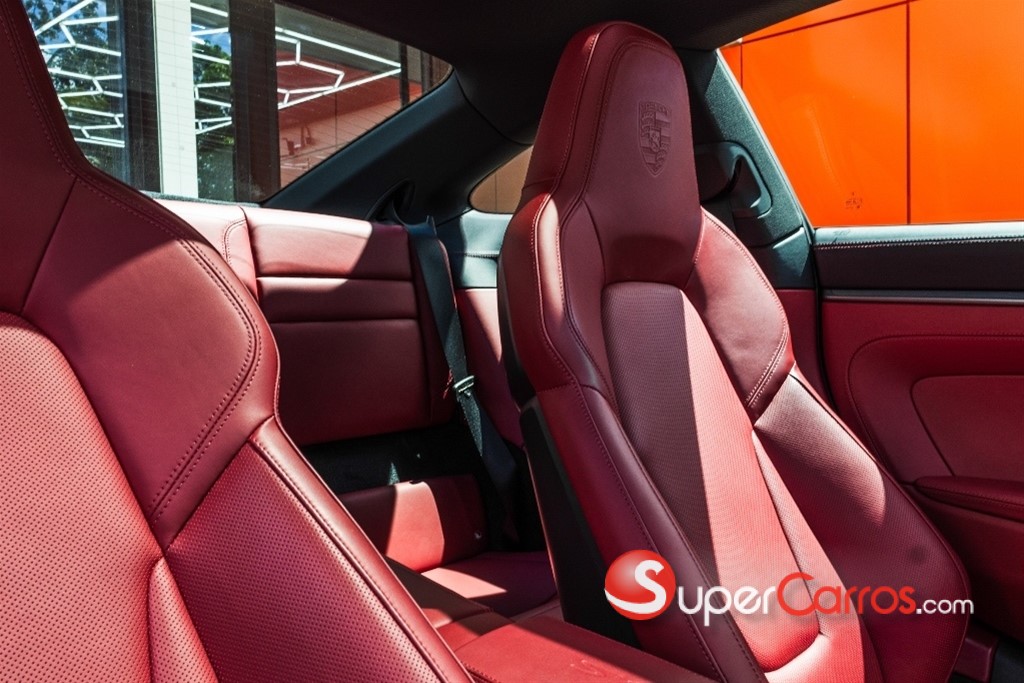 2024 Porsche 911 Carrera S — foto 12 / 12