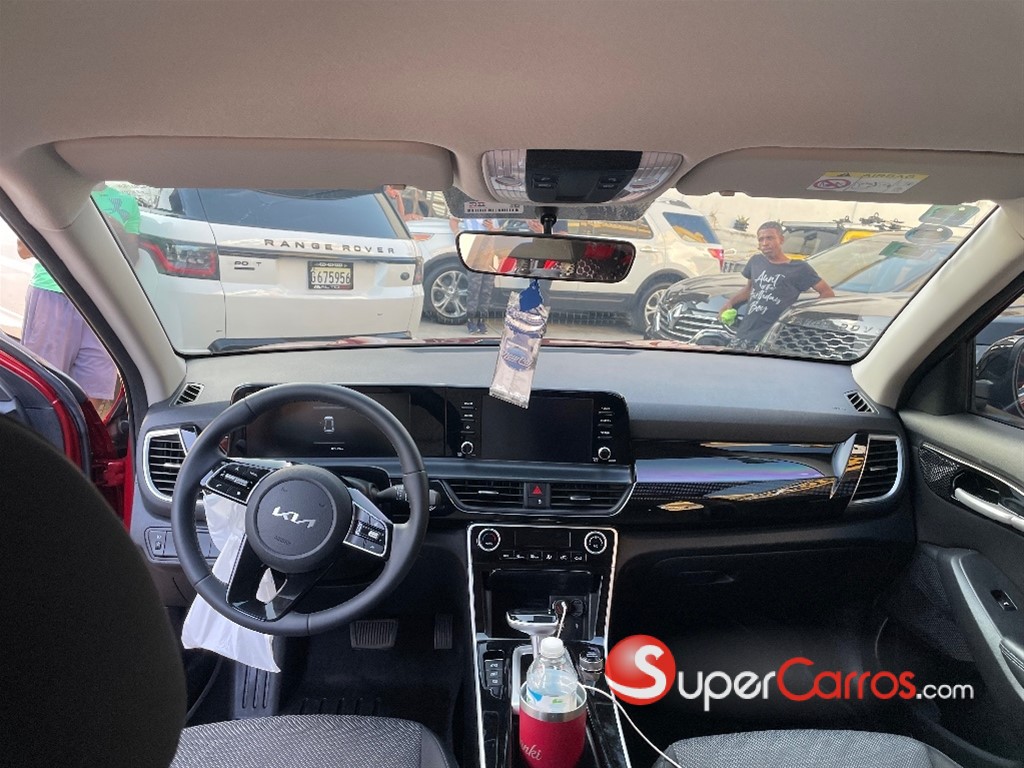 2025 Kia Seltos — foto 6 / 12