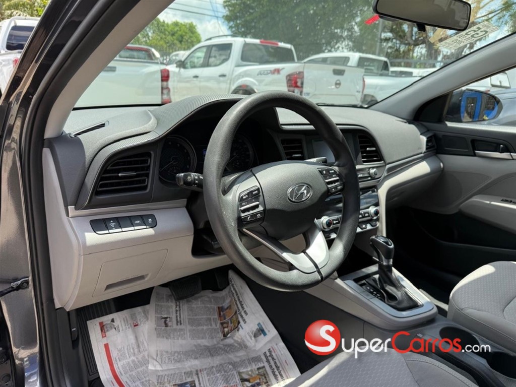 2020 Hyundai Elantra SE — foto 12 / 12