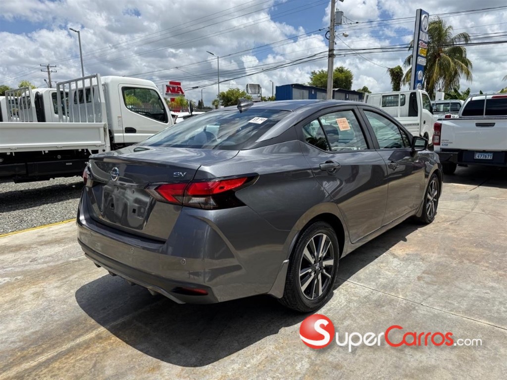 2020 Nissan Versa SV — foto 5 / 11