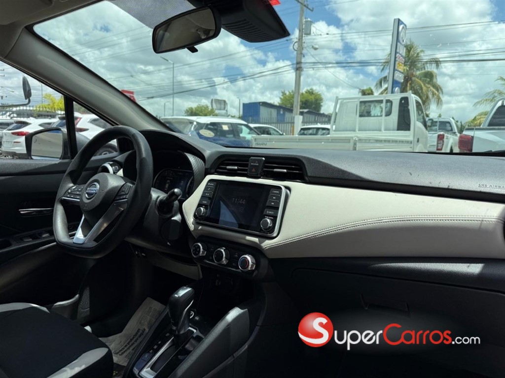 2020 Nissan Versa SV — foto 6 / 11