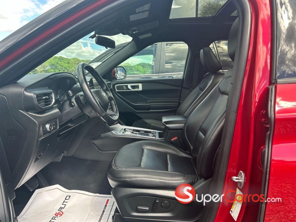 2020 Ford Explorer XLT 4WD — foto 5 / 7