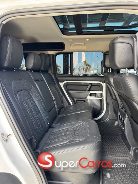 2020 Land Rover Defender 110 — foto 8 / 11