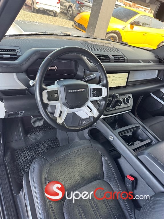 2020 Land Rover Defender 110 — foto 9 / 11