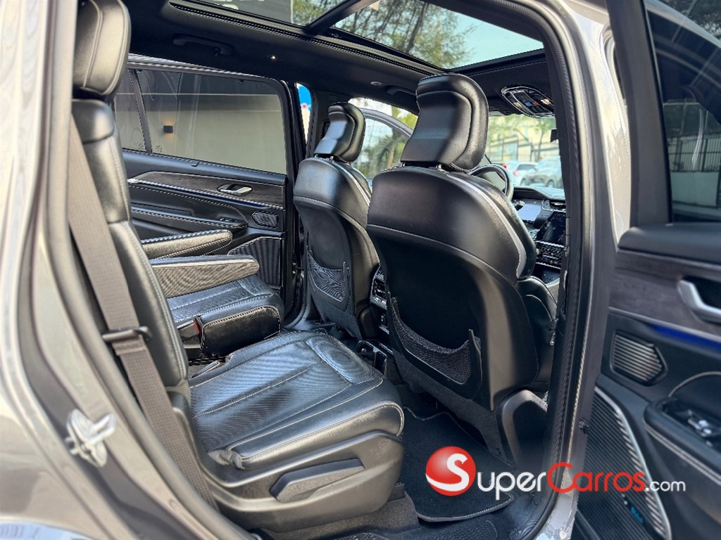 2021 Jeep Grand Cherokee L Overland — foto 11 / 12