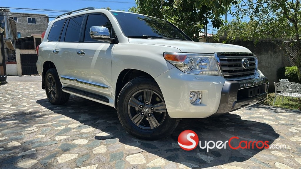 2013 Toyota Land Cruiser VX — foto 2 / 8